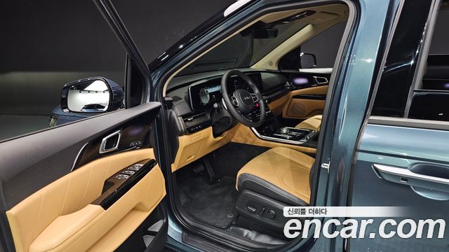 Kia Canival 2023 — photo 11