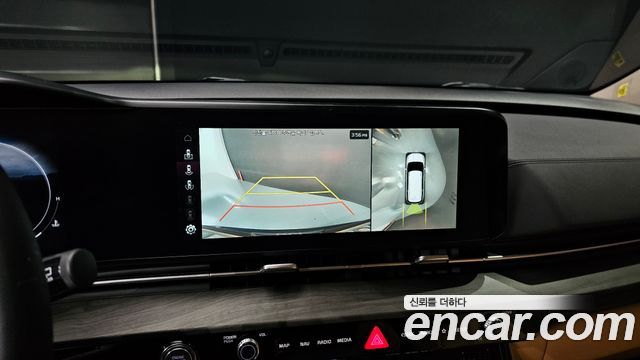 Kia Canival 2023 — photo 13