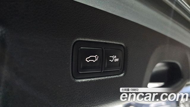 Kia Canival 2023 — photo 15