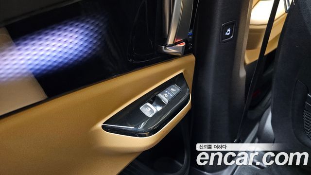 Kia Canival 2023 — photo 18