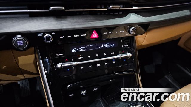Kia Canival 2023 — photo 19