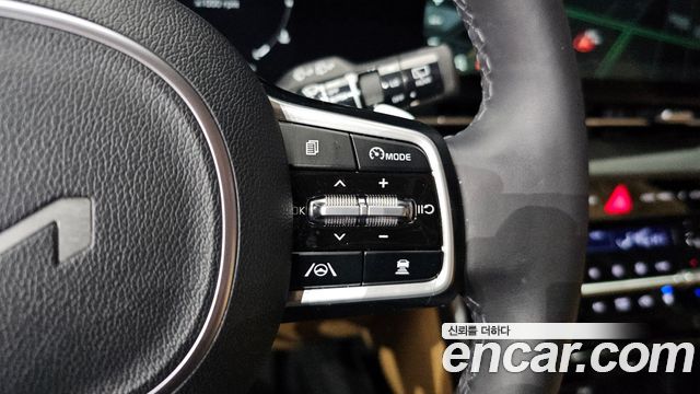 Kia Canival 2023 — photo 20