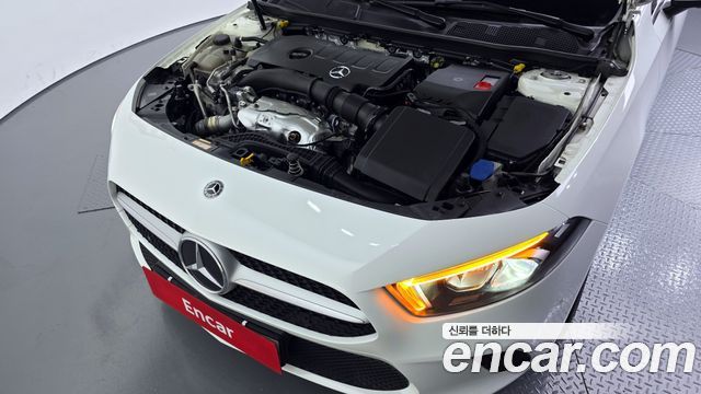 Mercedes-Benz A-Class 2020 — photo 6