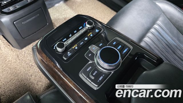 Genesis EQ900 2018 — photo 18