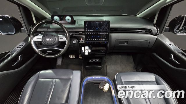 Hyundai Staria 2022 — photo 7