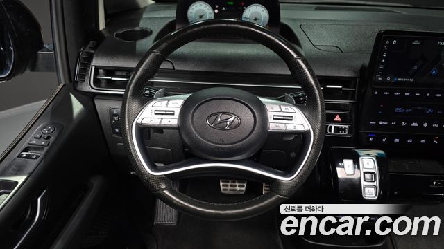 Hyundai Staria 2022 — photo 13