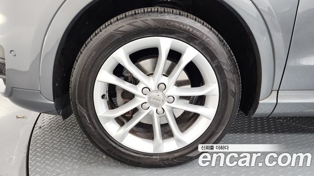 Audi Q3 2013 — photo 5