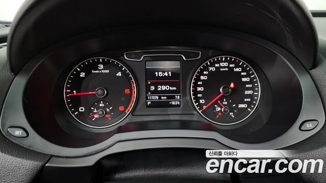 Audi Q3 2013 — photo 8
