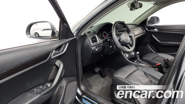 Audi Q3 2013 — photo 10
