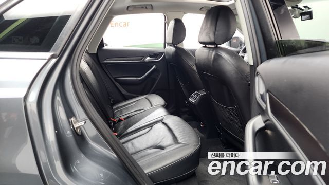 Audi Q3 2013 — photo 12