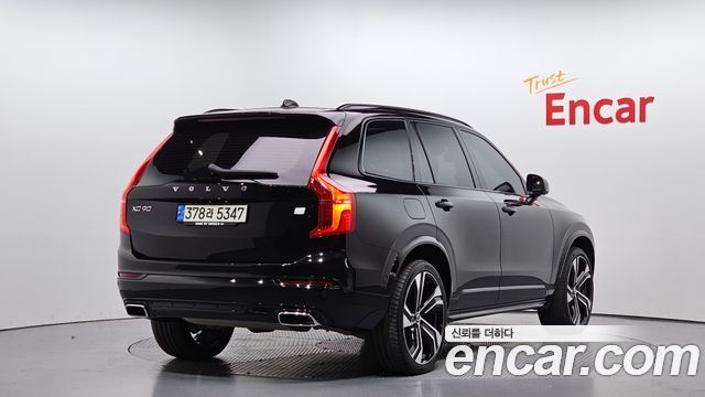 Volvo XC90 2021 — photo 2