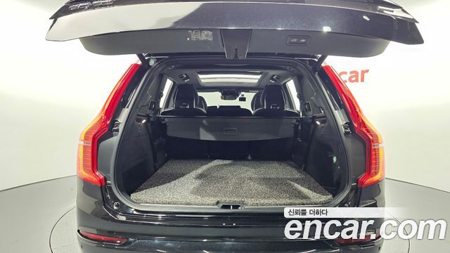 Volvo XC90 2021 — photo 20