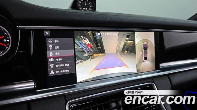 Porsche Panamera 2021 — photo 15