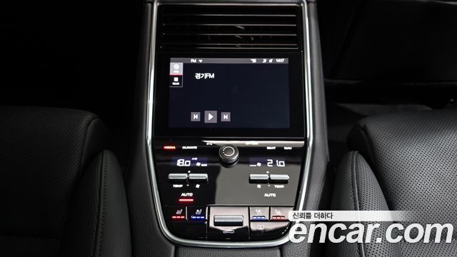 Porsche Panamera 2021 — photo 19