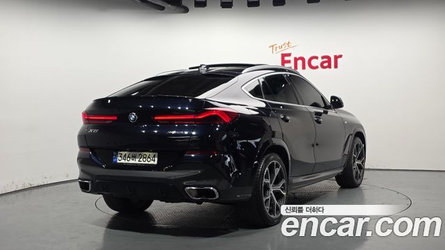 BMW X6 2023 — photo 2