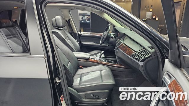 BMW X5 2012 — photo 10
