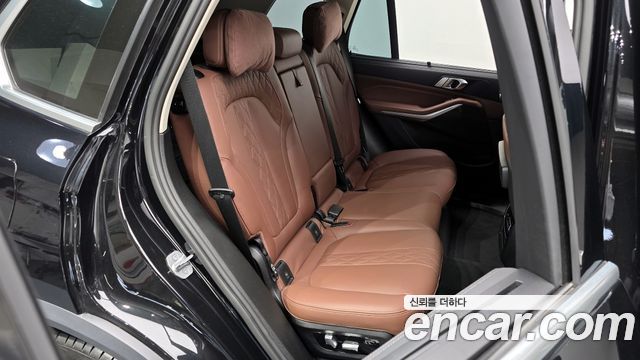 BMW X5 2022 — photo 12