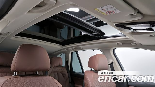 BMW X5 2022 — photo 17