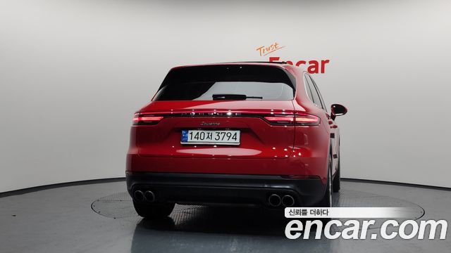 Porsche Cayenne 2023 — photo 4