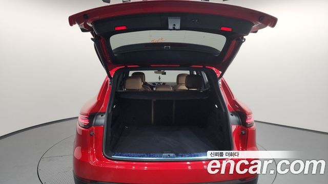 Porsche Cayenne 2023 — photo 20