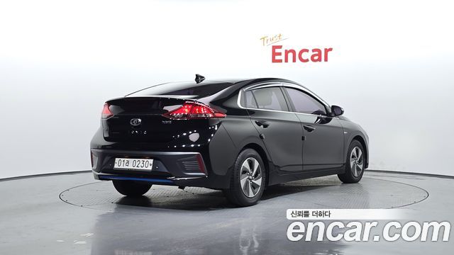 Hyundai Ioniq 2016 — photo 2