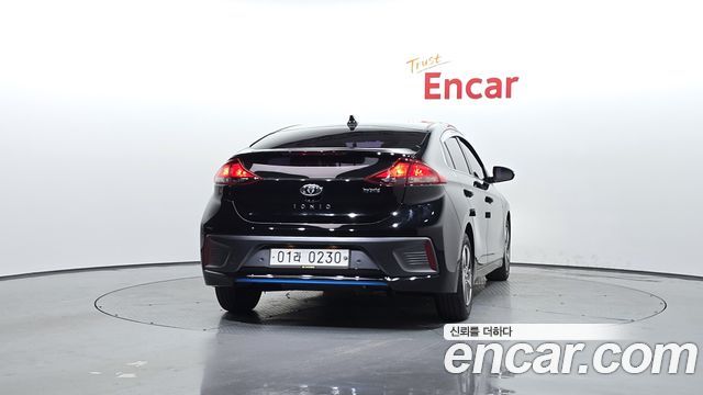 Hyundai Ioniq 2016 — photo 4