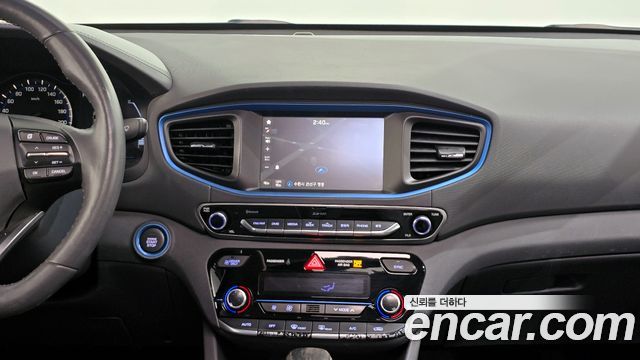 Hyundai Ioniq 2016 — photo 14