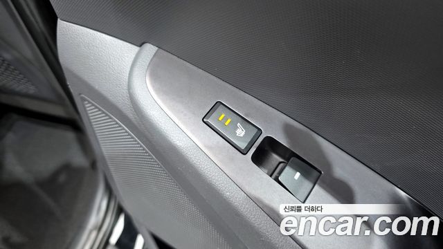 Hyundai Ioniq 2016 — photo 19