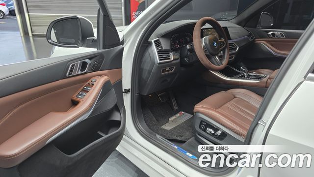 BMW X5 2022 — photo 11