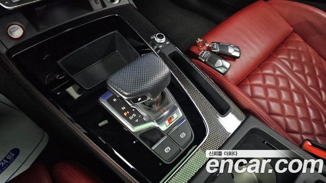 Audi SQ5 2022 — photo 9
