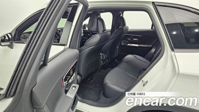 Mercedes-Benz GLC-Class 2025 — photo 12