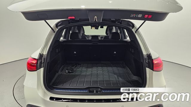 Mercedes-Benz GLC-Class 2025 — photo 20