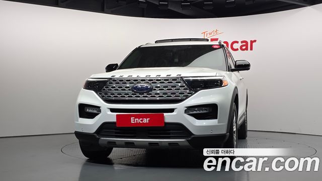 Ford Explorer 2022 — photo 3