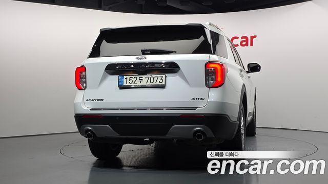 Ford Explorer 2022 — photo 4