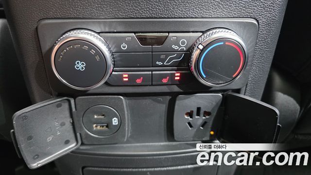 Ford Explorer 2022 — photo 18