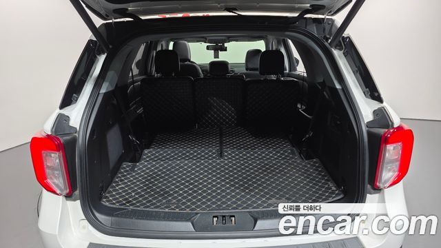 Ford Explorer 2022 — photo 20