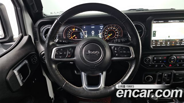 Jeep Wrangler 2019 — photo 13