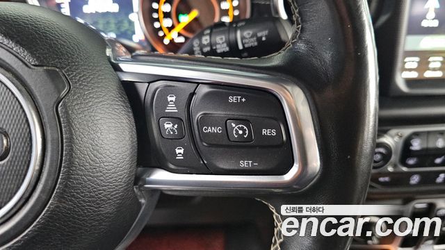 Jeep Wrangler 2019 — photo 17
