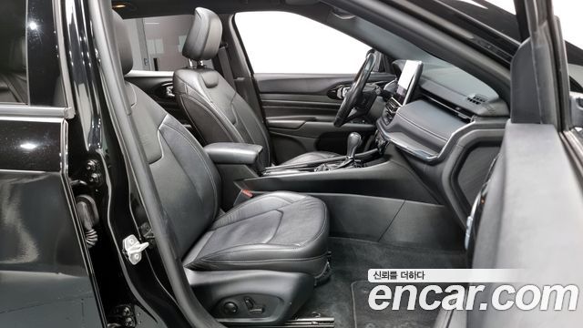 Jeep Compass 2022 — photo 11