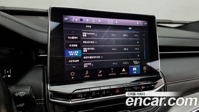 Jeep Compass 2022 — photo 16