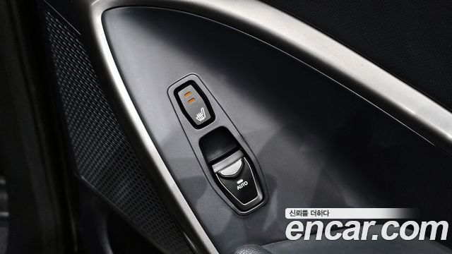 Hyundai Maxcruz 2016 — photo 17