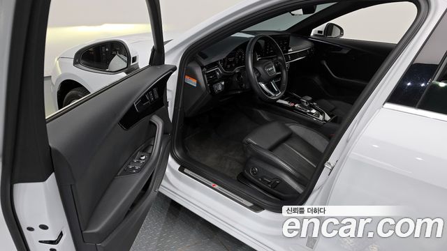 Audi A4 2021 — photo 11