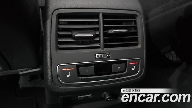 Audi A4 2021 — photo 18
