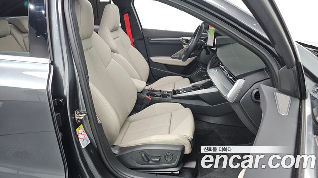 Audi A3 2023 — photo 10