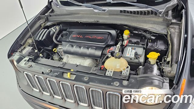 Jeep Renegade 2016 — photo 6