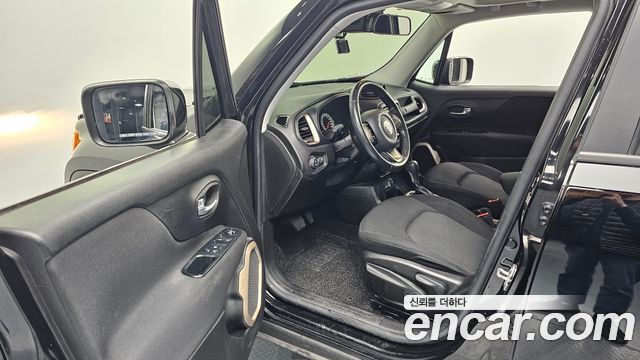 Jeep Renegade 2016 — photo 10