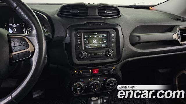 Jeep Renegade 2016 — photo 14