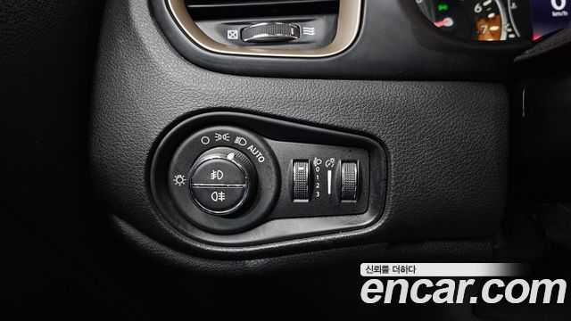 Jeep Renegade 2016 — photo 18