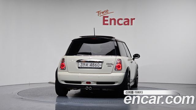 Mini Cooper 2006 — photo 4