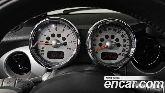 Mini Cooper 2006 — photo 8